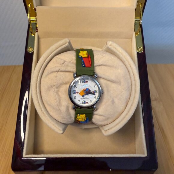 Geneva Truck-Themed Rotating Dial Watch, 27mm NWOT - Picture 1 of 5